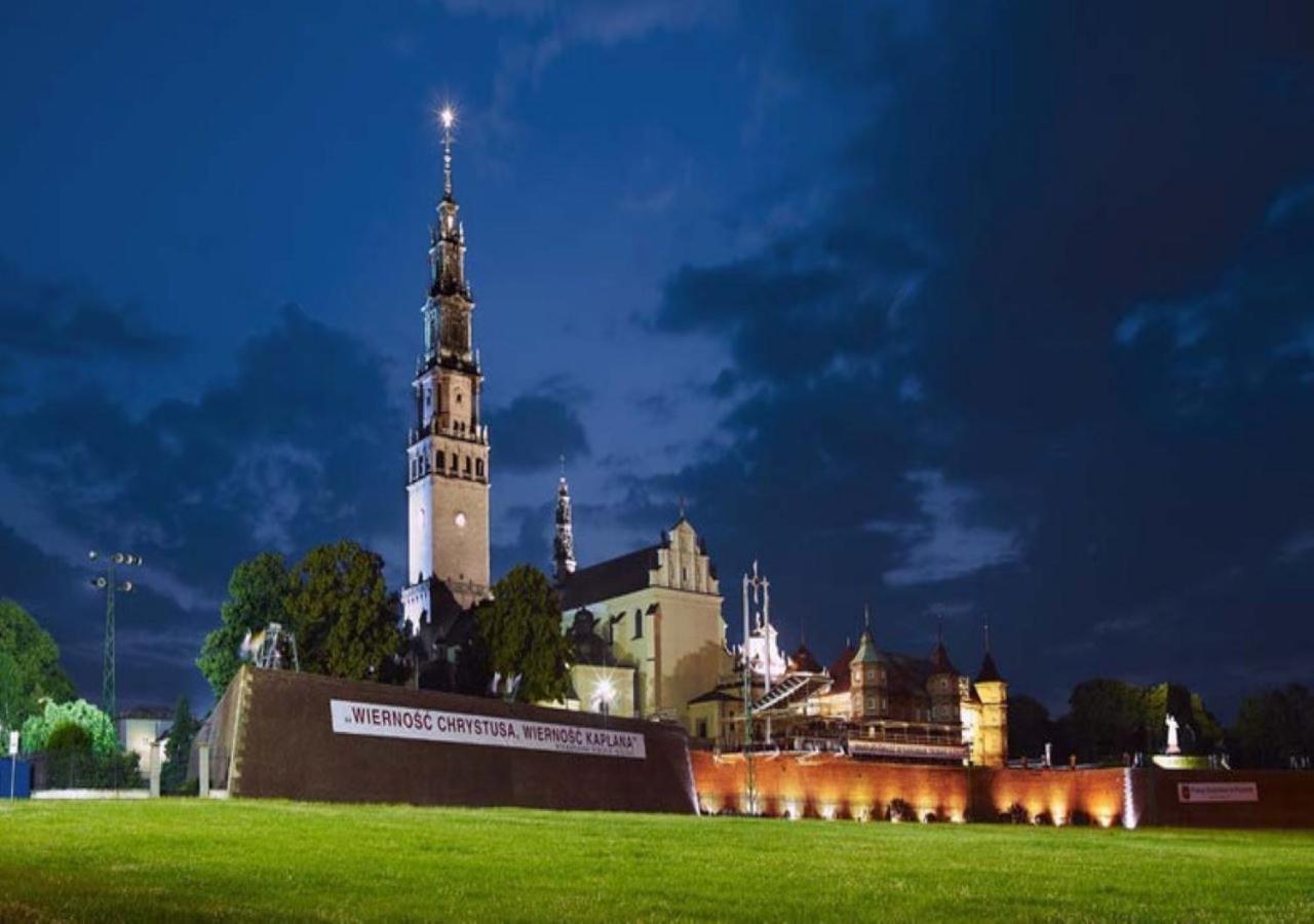 Apartamenty Czestochowa Eu "Parking Gratis" エクステリア 写真